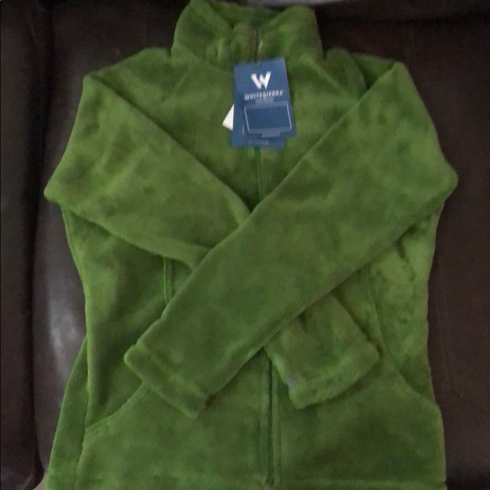 White Sierra Fleece BNWT Size M